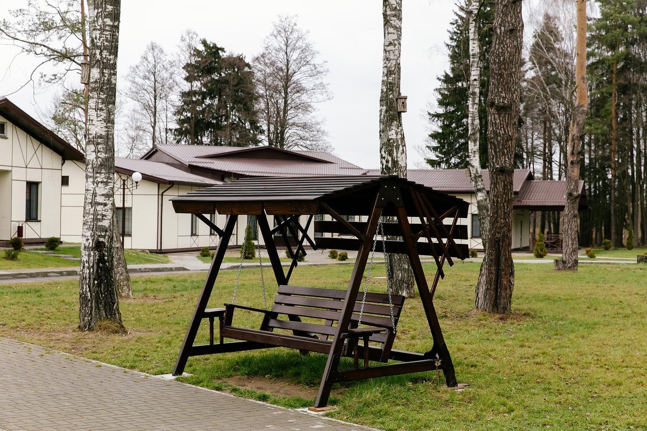 Baza Otdykha Chaika Hotel Zhodzina Exterior foto