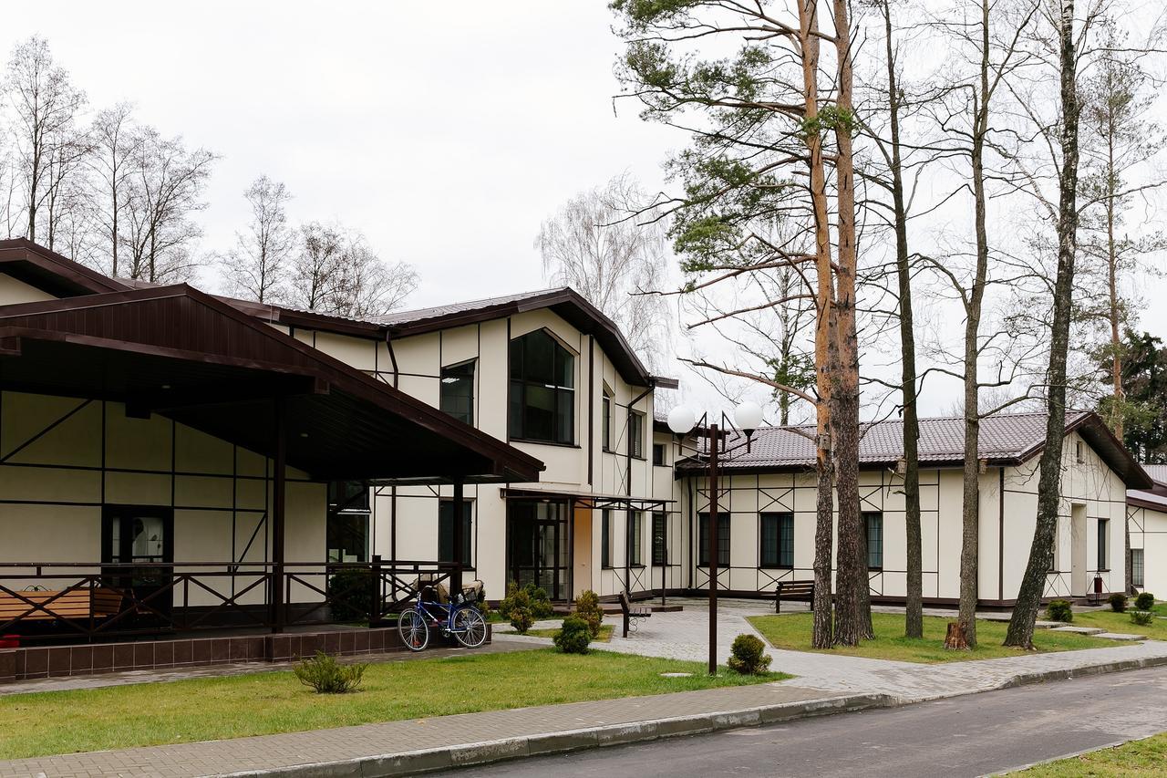 Baza Otdykha Chaika Hotel Zhodzina Exterior foto